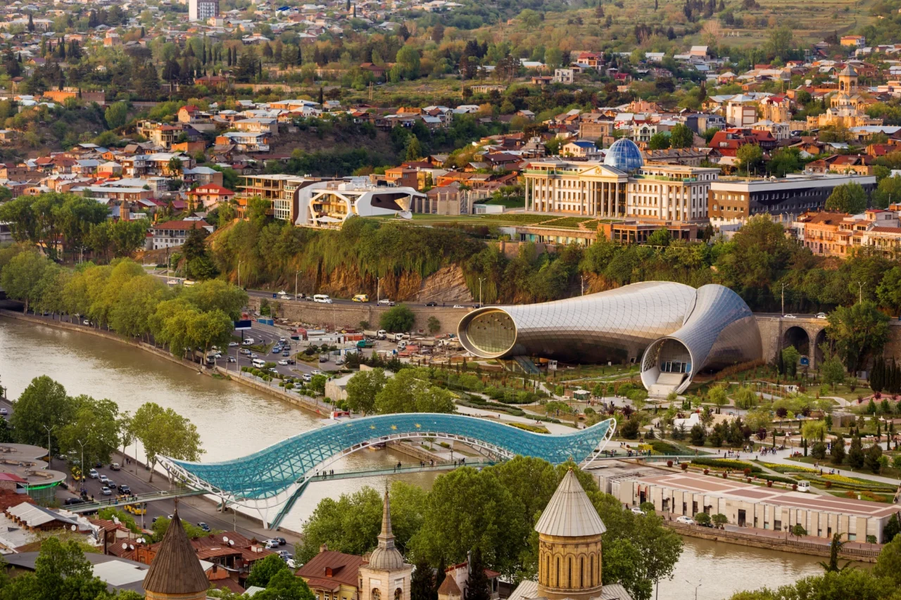 Մոտ 100,000 նոր աշխատատեղ առաջիկա հինգ տարում․ Վրաստանի Տնտեսության նախարարության կանխատեսումը