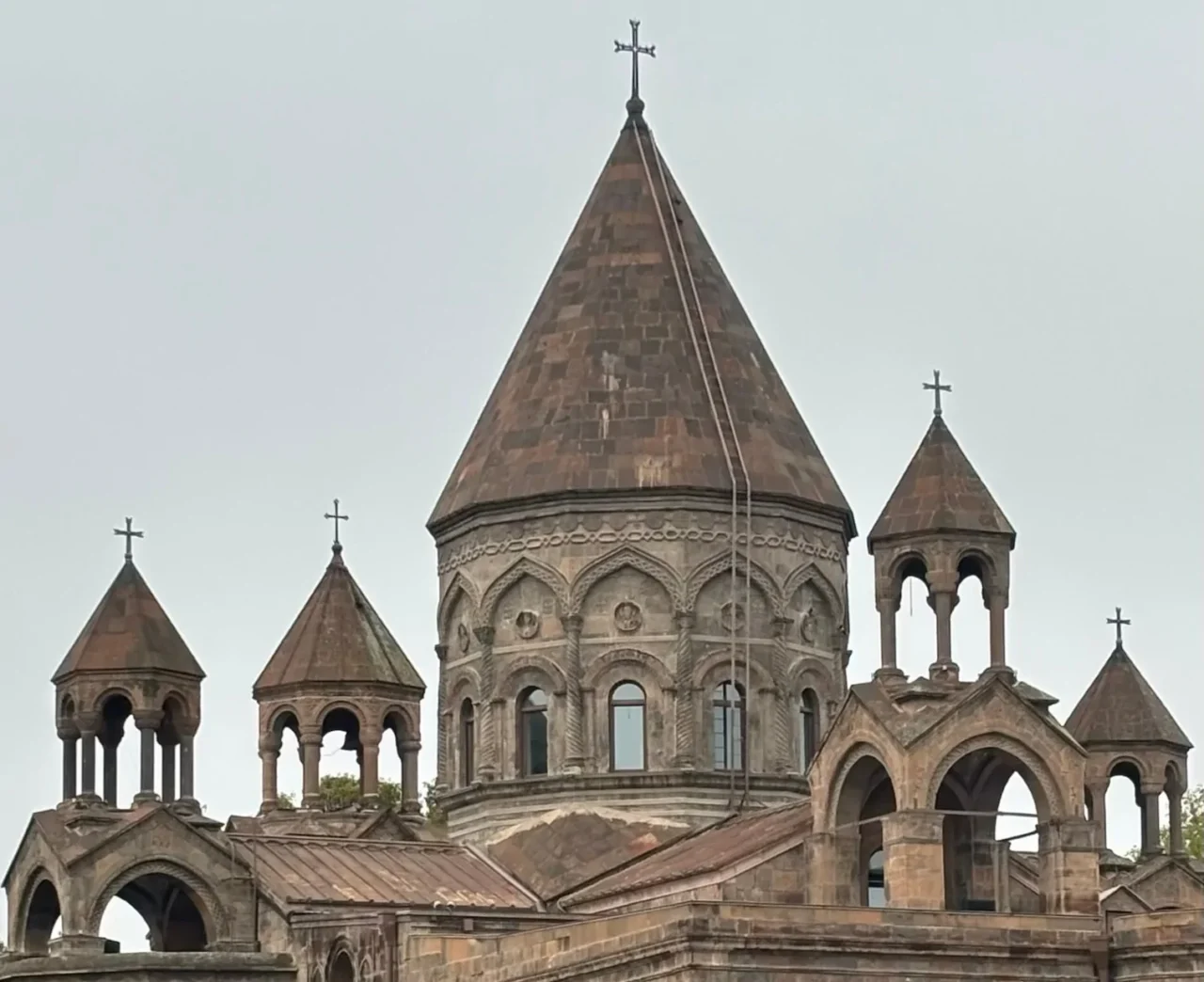 Ադրբեջանի հայատյաց քաղաքականությունը որևէ փոփոխություն չի կրել. Մայր Աթոռը՝  Ադրբեջանի կողմից Ստեփանակերտի Սուրբ Հակոբ եկեղեցու ու խաչքարերի ոչնչացման մասին