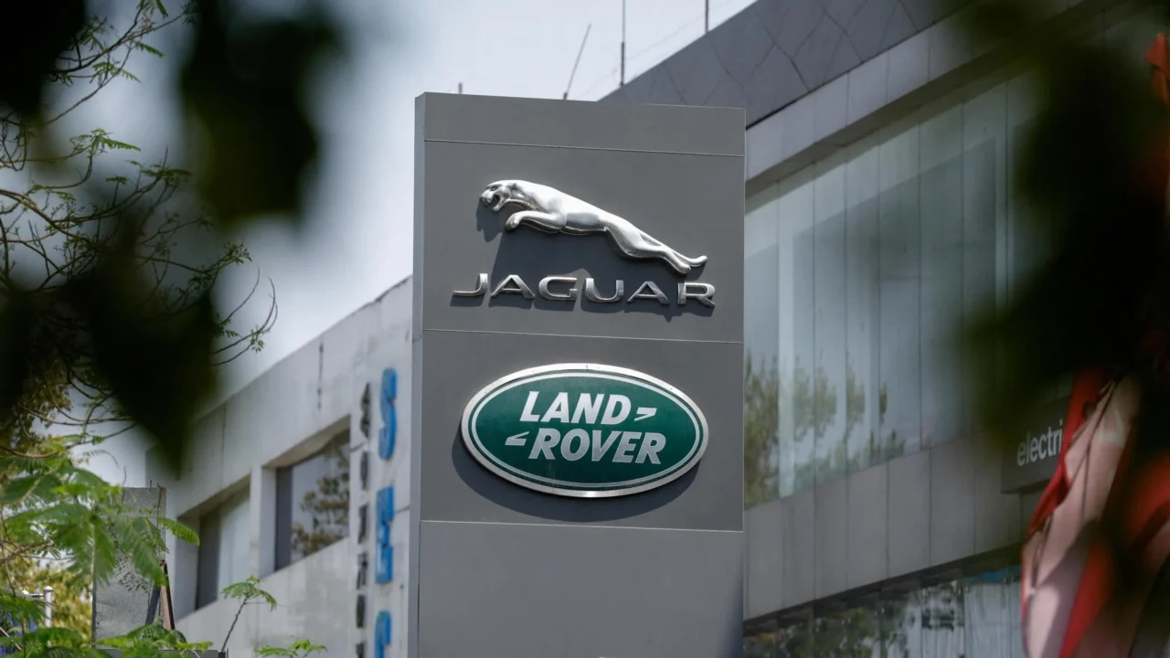 Jaguar Land Rover-ը ԱՄՆ-ի մաքսատուրքերի պատճառով կկրճատի 4000 աշխատատեղ