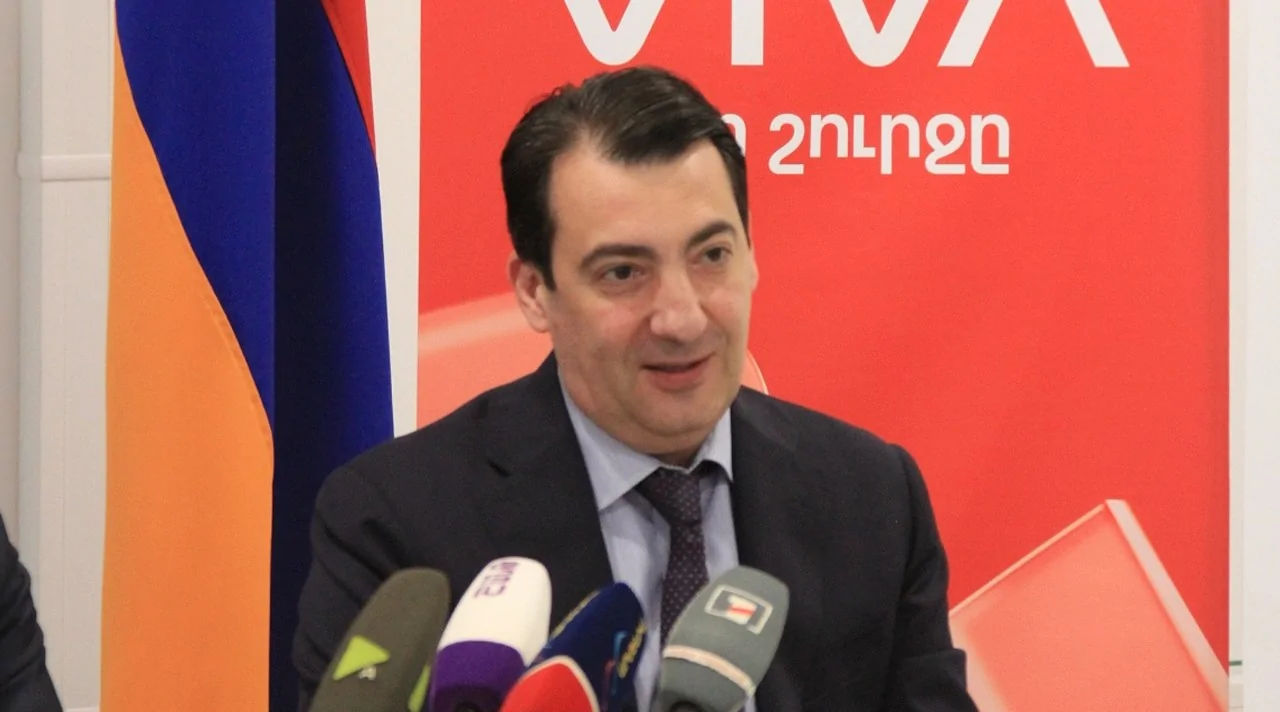 Տիեզերական տեխնոլոգիաների զարգացման գործում մեծ ավանդ ունեցող Քամ Ղաֆարիանը՝ բարձր տեխնոլոգիաների ոլորտում համաշխարհային ներդրման համար ՀՀ պետական մրցանակի 17-րդ դափնեկիրն է
