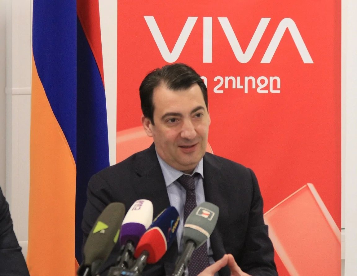 Տիեզերական տեխնոլոգիաների զարգացման գործում մեծ ավանդ ունեցող Քամ Ղաֆարիանը՝ բարձր տեխնոլոգիաների ոլորտում համաշխարհային ներդրման համար ՀՀ պետական մրցանակի 17-րդ դափնեկիրն է