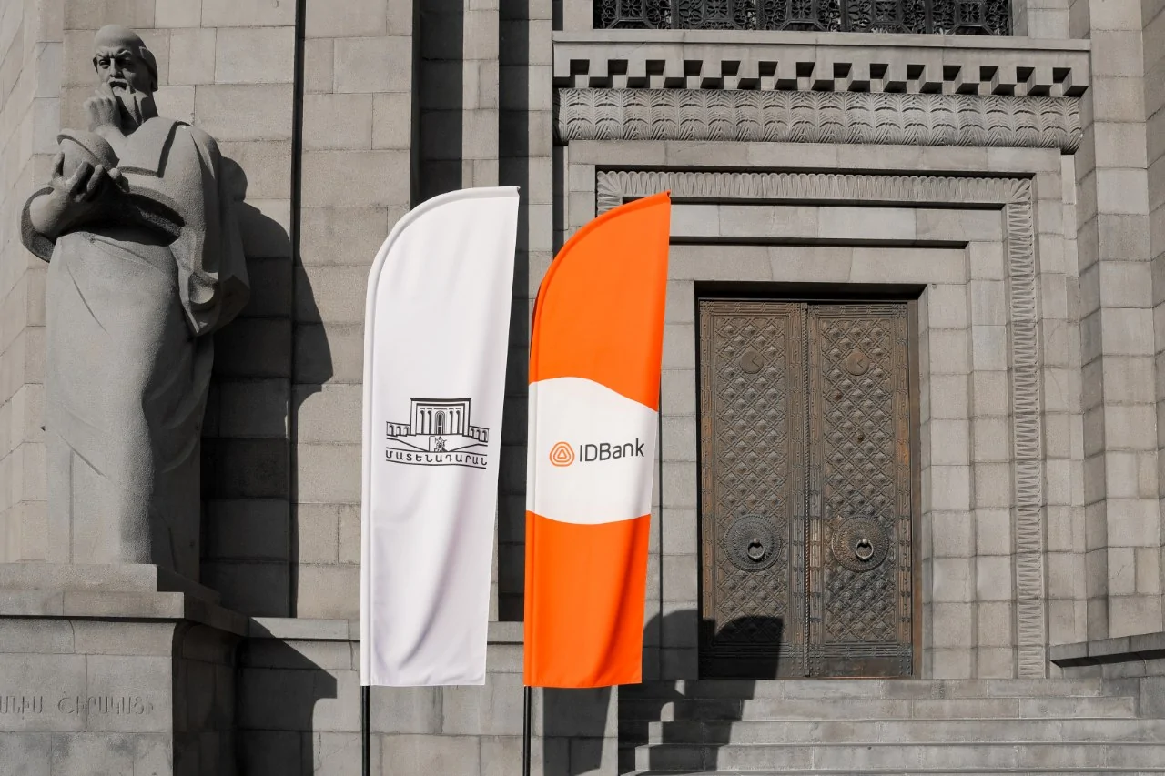 IDBank-ը իր 35-ամյակի միջոցառումների շրջանակում համագործակցության հուշագիր է կնքել Մատենադարանի հետ