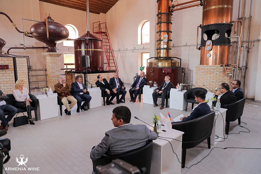 В винодельне Armenia Wine прошел инвестфорум "Мой шаг во имя Арагацотнской области" 4