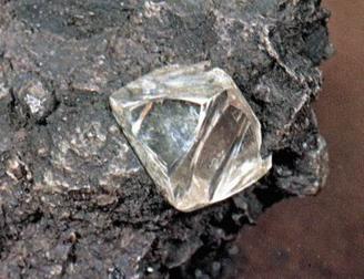 В 2009 году "АЛРОСА" добыла алмазы на $2.244 млрд