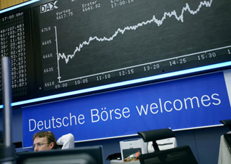 Чистая прибыль Deutsche Boerse снизилась более чем в два раза