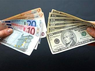 Банк России: официальный курс рубля к доллару и евро на 16 февраля 2010 года