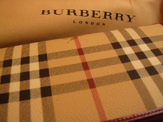 Выручка Burberry выросла на 27%