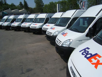 FedEx планирует закрыть около 100 отделений