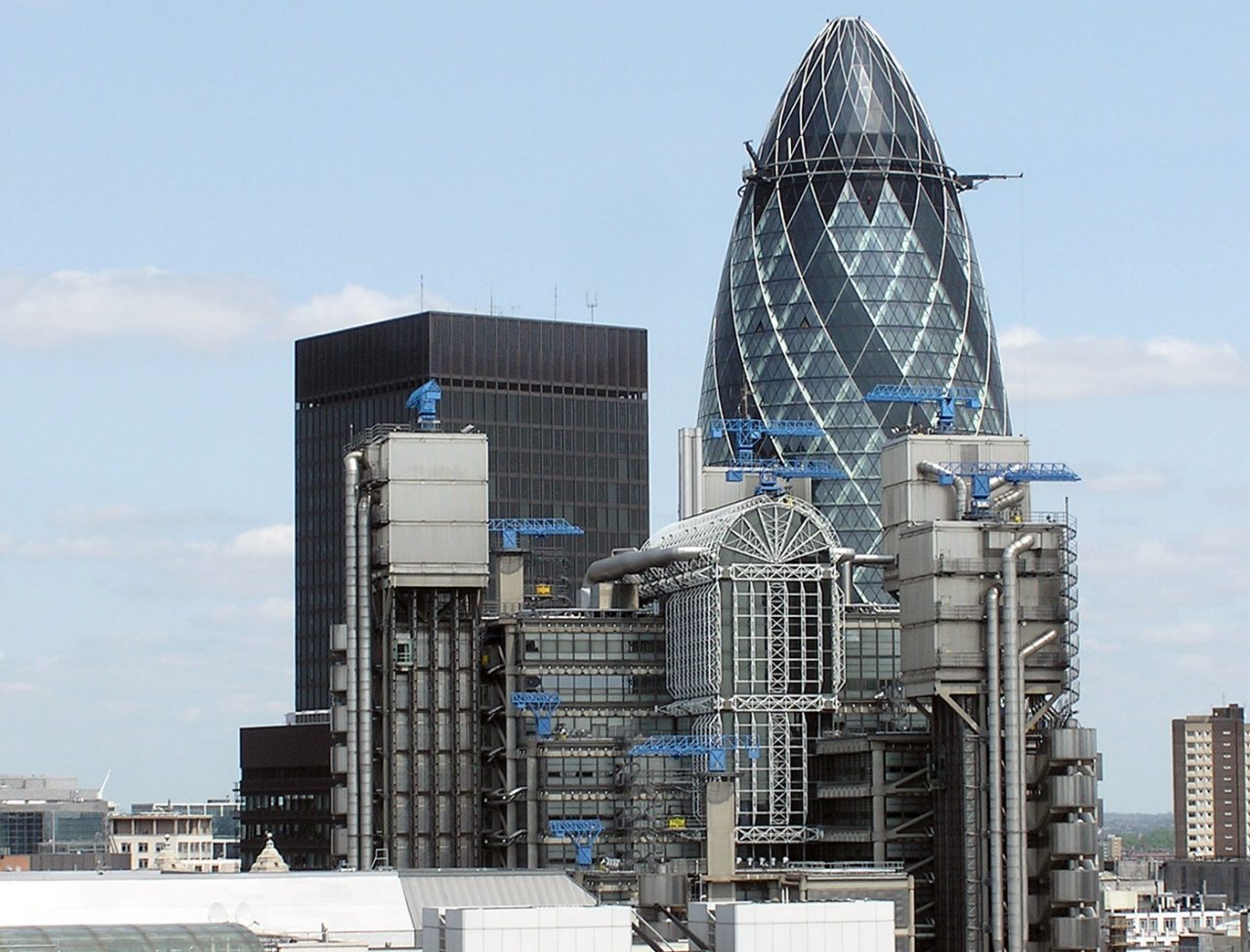 Прибыль Lloyd's of London сократилась в 2010 году на 43%