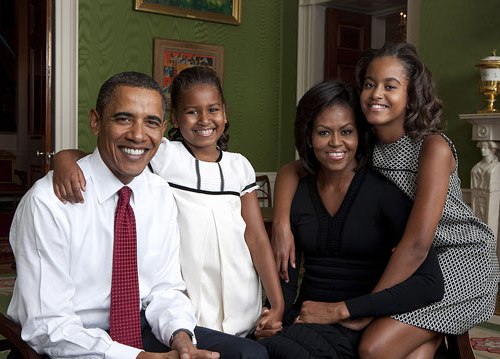 Президент США Б.Обама оценил свое семейное состояние в сумму от 1 млн до 6 млн долл