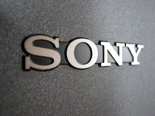 Sony вновь понес годовой убыток