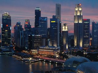 Экономика Сингапура ‘зависла’