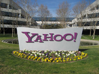 Yahoo! сократила чистую прибыль на 18%