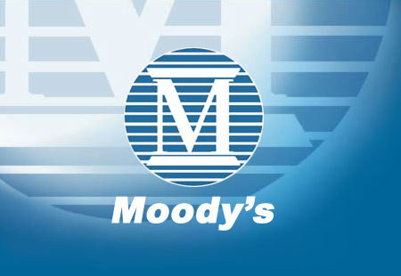 Moody's повысило прогноз по ценам на нефть в 2012г.