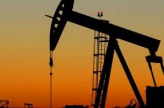 Пока добыча нефти в РФ растет, газа – падает