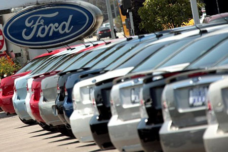 Годовая прибыль автогиганта Ford Motor упала на 72%