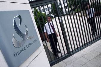 France Telecom снизила выручку в начале года на 9%