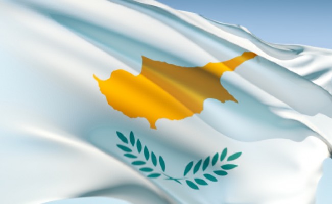 ЕК: Экономика Кипра упадет в 2013 году на 8,7%