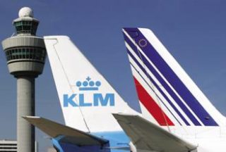 Чистый убыток Air France-KLM вырос в 1,6 раза