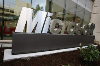 Microsoft реализовала за полгода более 100 миллионов лицензий на Windows 8