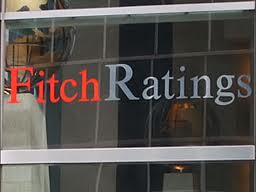 Fitch лишило Францию высшего кредитного рейтинга