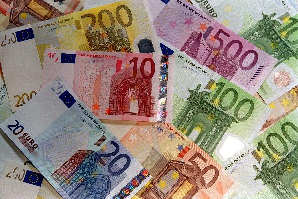 Латвия вводит евро вопреки протестам жителей