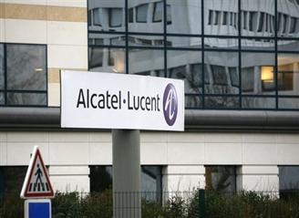 Alcatel за год сократила убытки