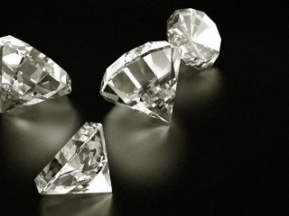 В октябре средняя мировая цена алмазов поднялась на 2,3%