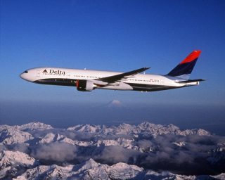 Годовая Delta Air Line увеличилась в 10,5 раза