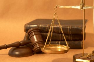 На Министерство финансов Велкикобритании подали в суд