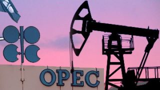 Цена нефтяной корзины ОПЕК достигла максимума за 4 дня