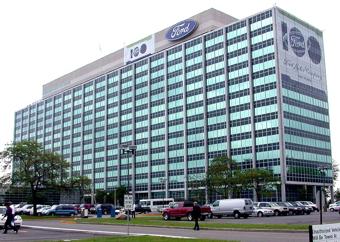 Ford сокращает производство и увольняет 700 сотрудников