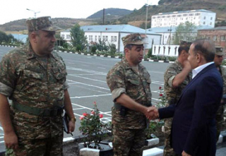 Премьер-министр Армении в сопровождении Министра обороны посетил N-скую воинскую часть в Тавушской области