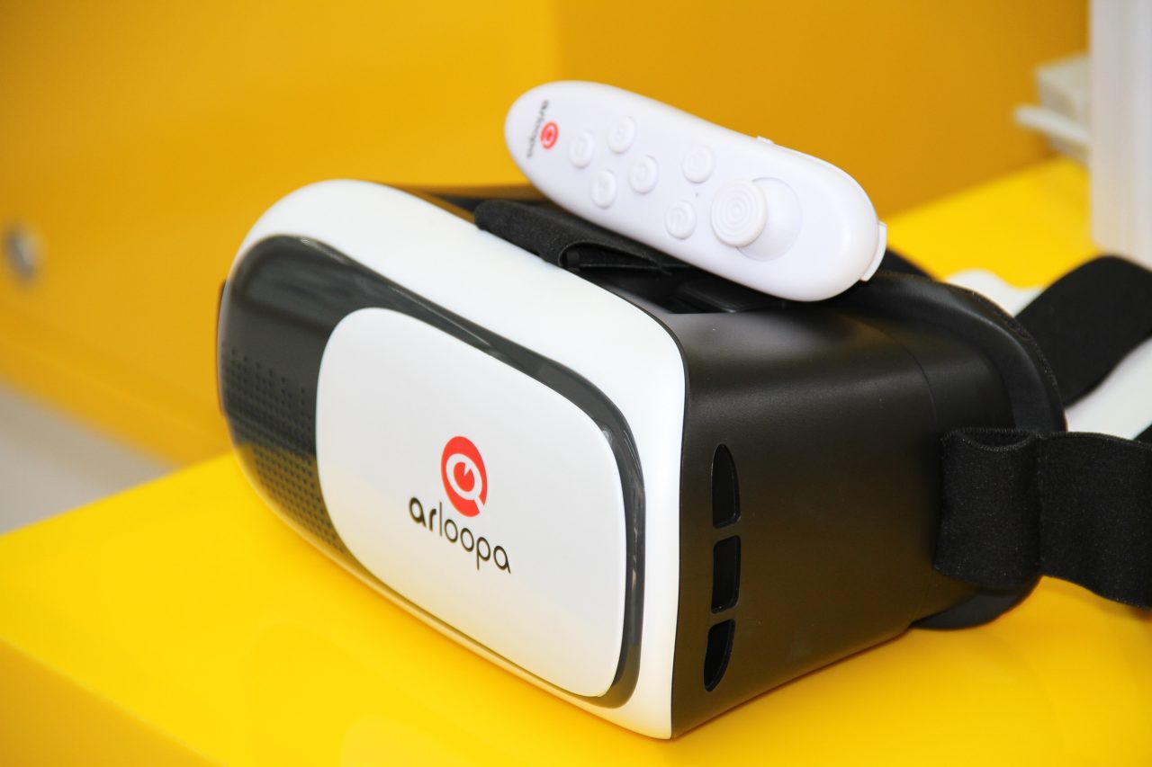 Beeline: стартовали продажи очков виртуальной реальности ARLOOPA VR