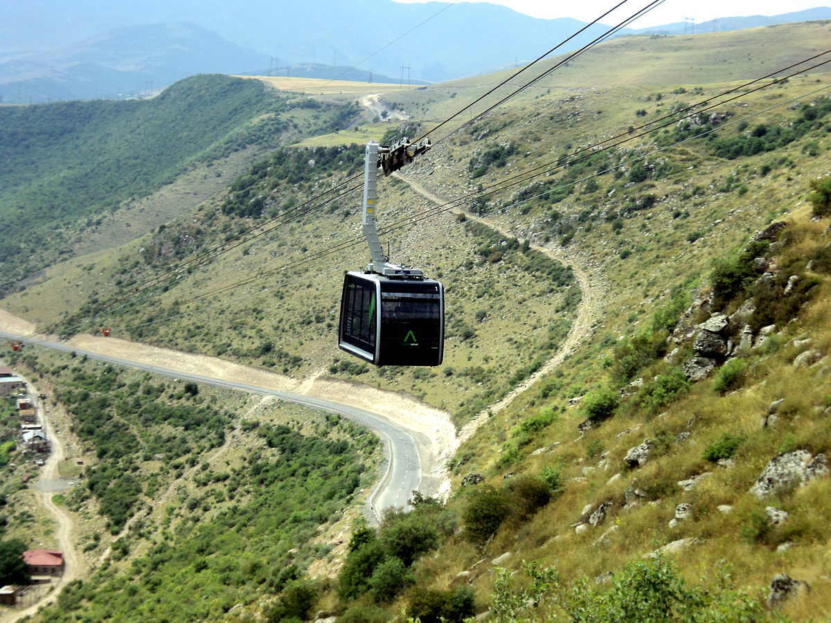 Армянская канатная дорога "ТаТевер" установила новый рекорд по числу посетителей за день