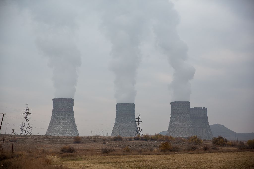 На Армянскую АЭС доставлен турбогенератор