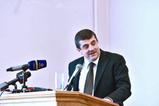Экс-премьер Арцаха Араик Арутюнян считает участие Арцаха в переговорах обязательным