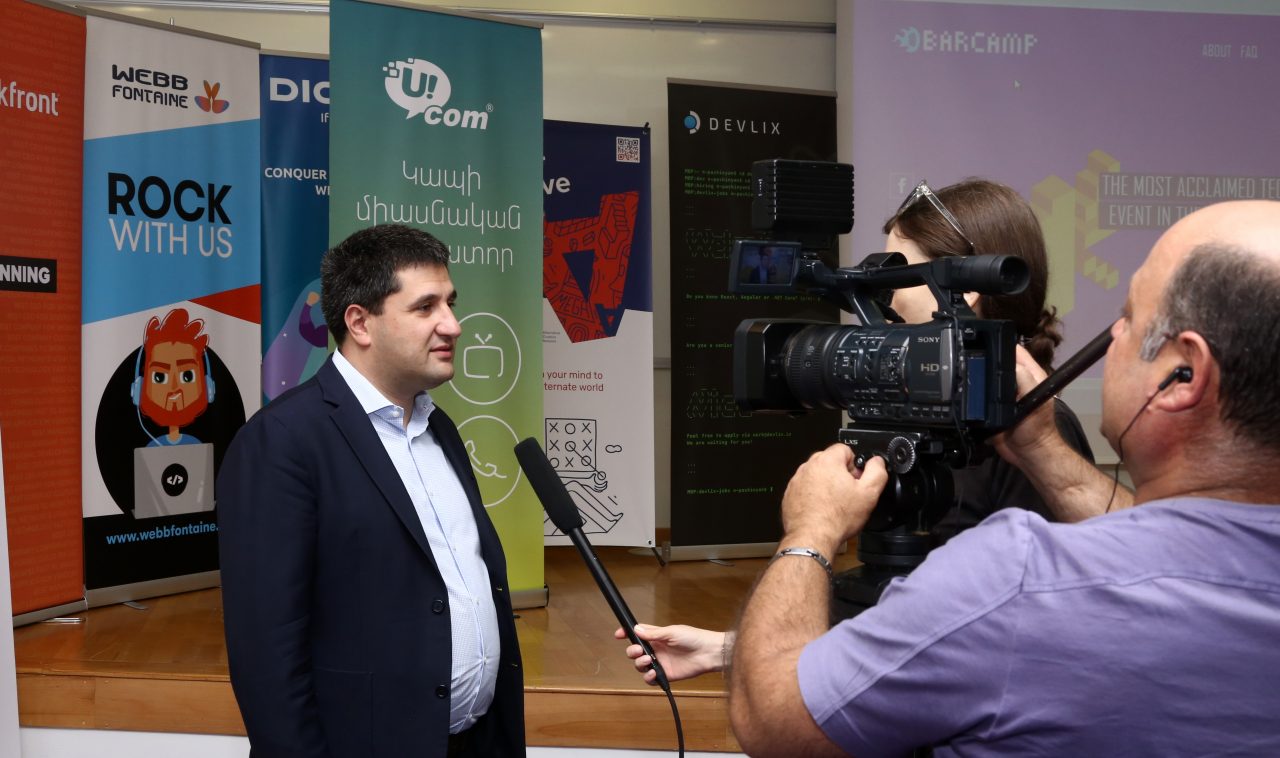 При поддержке Ucom состоялась 11 (не)конференция «БарКемп Ереван 2019»