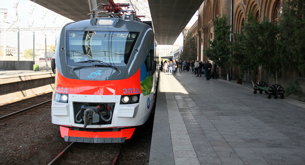 В День железнодорожника 4 августа проезд в пригородных электропоездах ЗАО «ЮКЖД» будет бесплатным за исключением экспрессов Ереван-Гюмри