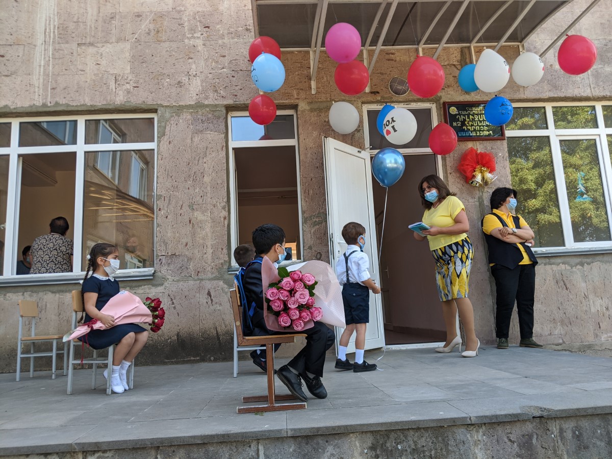 “Teach For Armenia” и Ucom объединяют усилия для расширения возможностей общественного образования