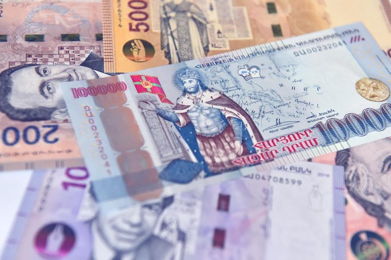 Курс рубля к драму и цена на золото выросли: ЦБ РА - 13/06/25