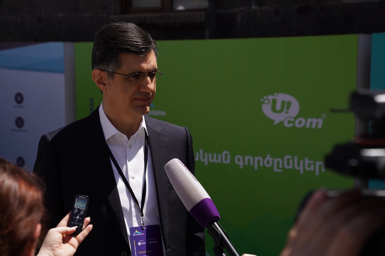 Гендиректор Ucom выступил на Технологическом форуме Silicon Mountains Shirak в Гюмри 2