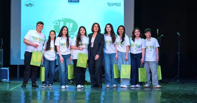 При поддержке Ucom в Вагаршапате состоялся региональный молодежный форум «ДемАрДем: Диалог поколений»