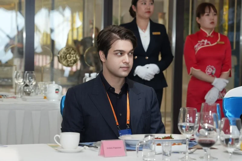 Армен Погосян представил Армению на саммите Forbes Under 30 в Китае 4