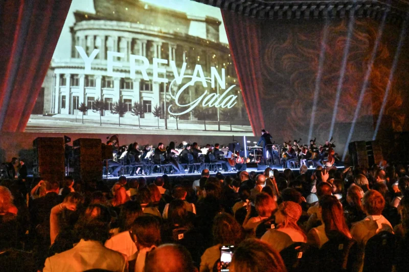 Состоялось открытие Khachaturian Rooftop при поддержке IDBank